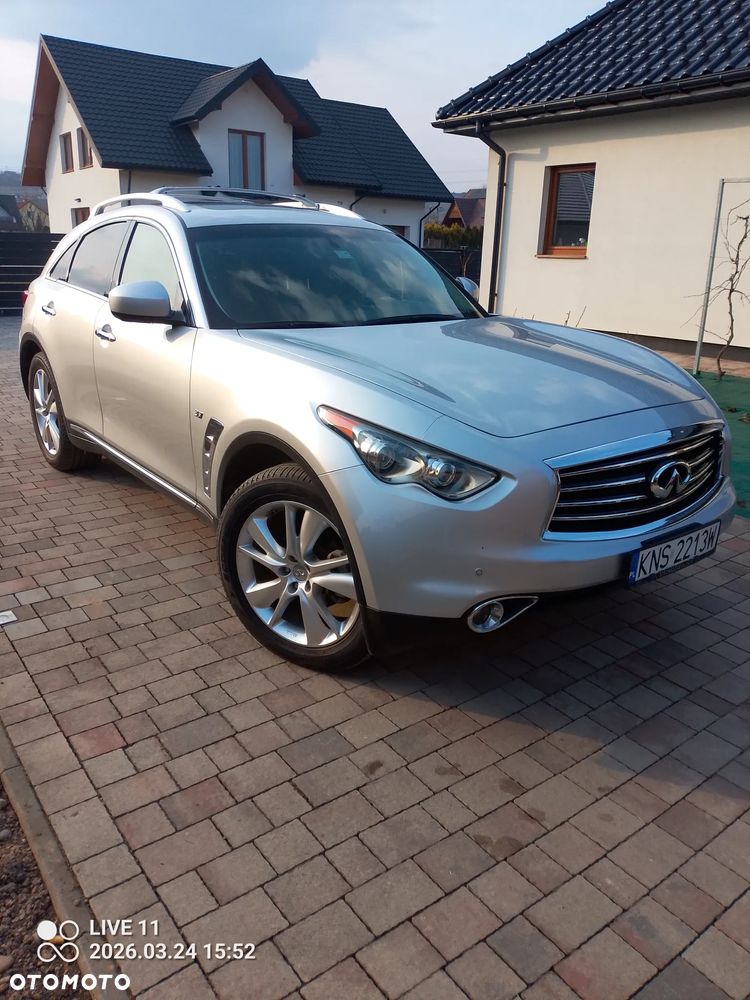Infiniti QX70 - 1