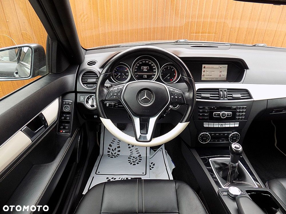 Mercedes-Benz Klasa C 200 CDI DPF (BlueEFFICIENCY) - 15