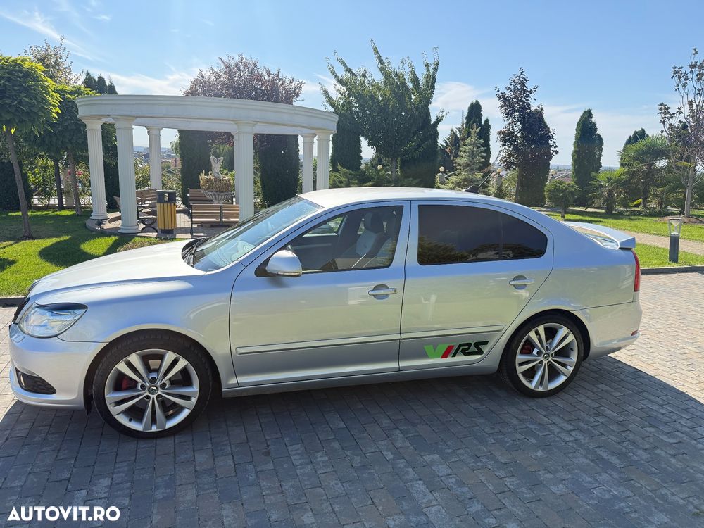 Skoda Octavia 2.0 TDI CR DPF RS - 11