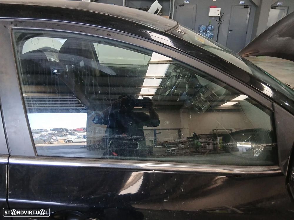 Vidro porta frente direita NISSAN Pulsar Hatchback (C13) - 1