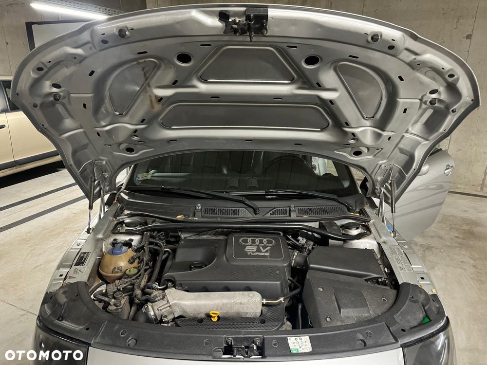 Audi TT Coupé 1.8 T - 12