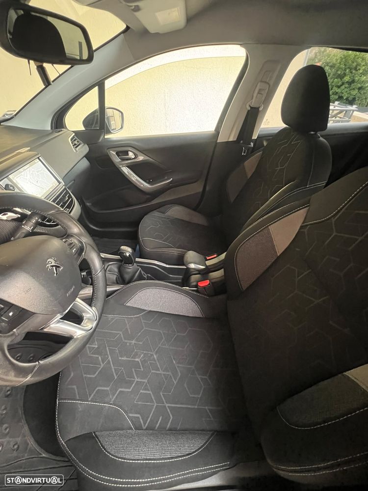 Peugeot 2008 1.2 PureTech Active - 13