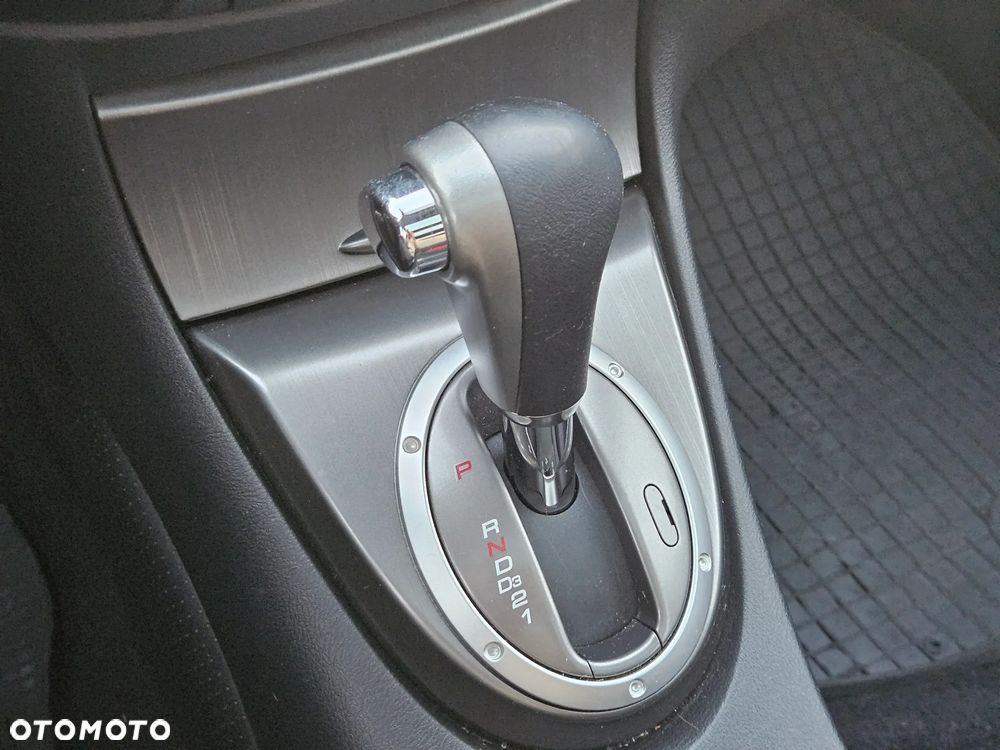 Honda Civic 1.8 Executive - 29
