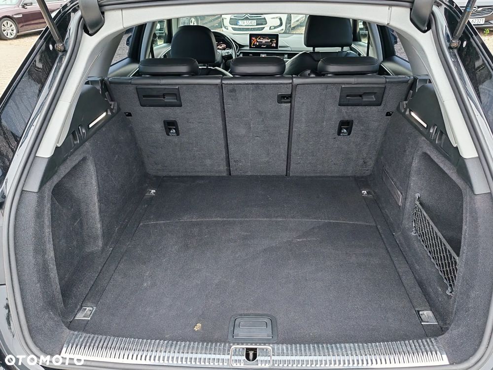 Audi A4 Avant 40 TFSI S tronic design - 24