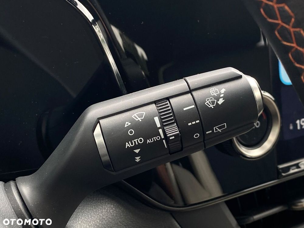 Lexus NX - 28