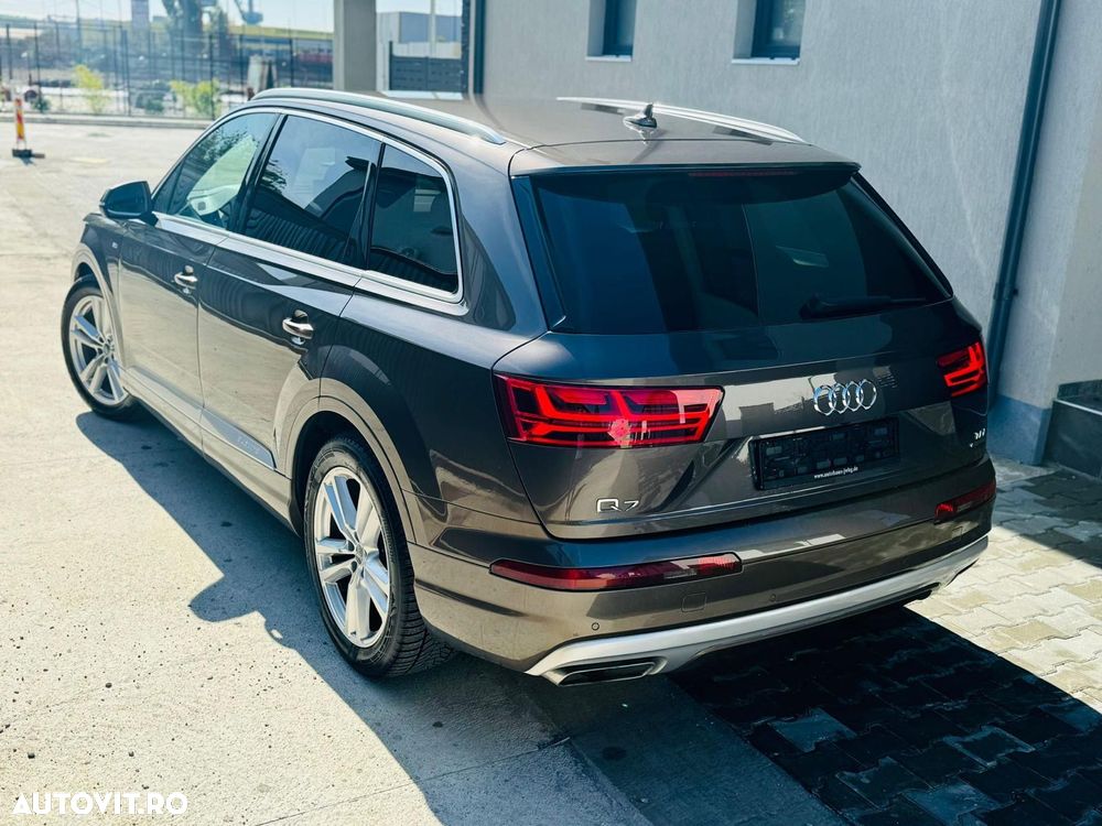 Audi Q7 - 4