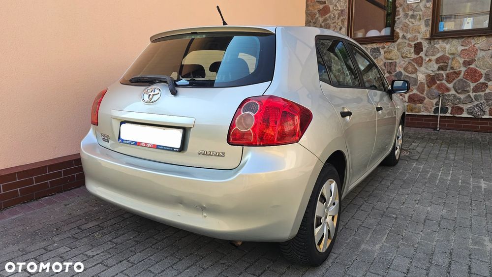 Toyota Auris - 8