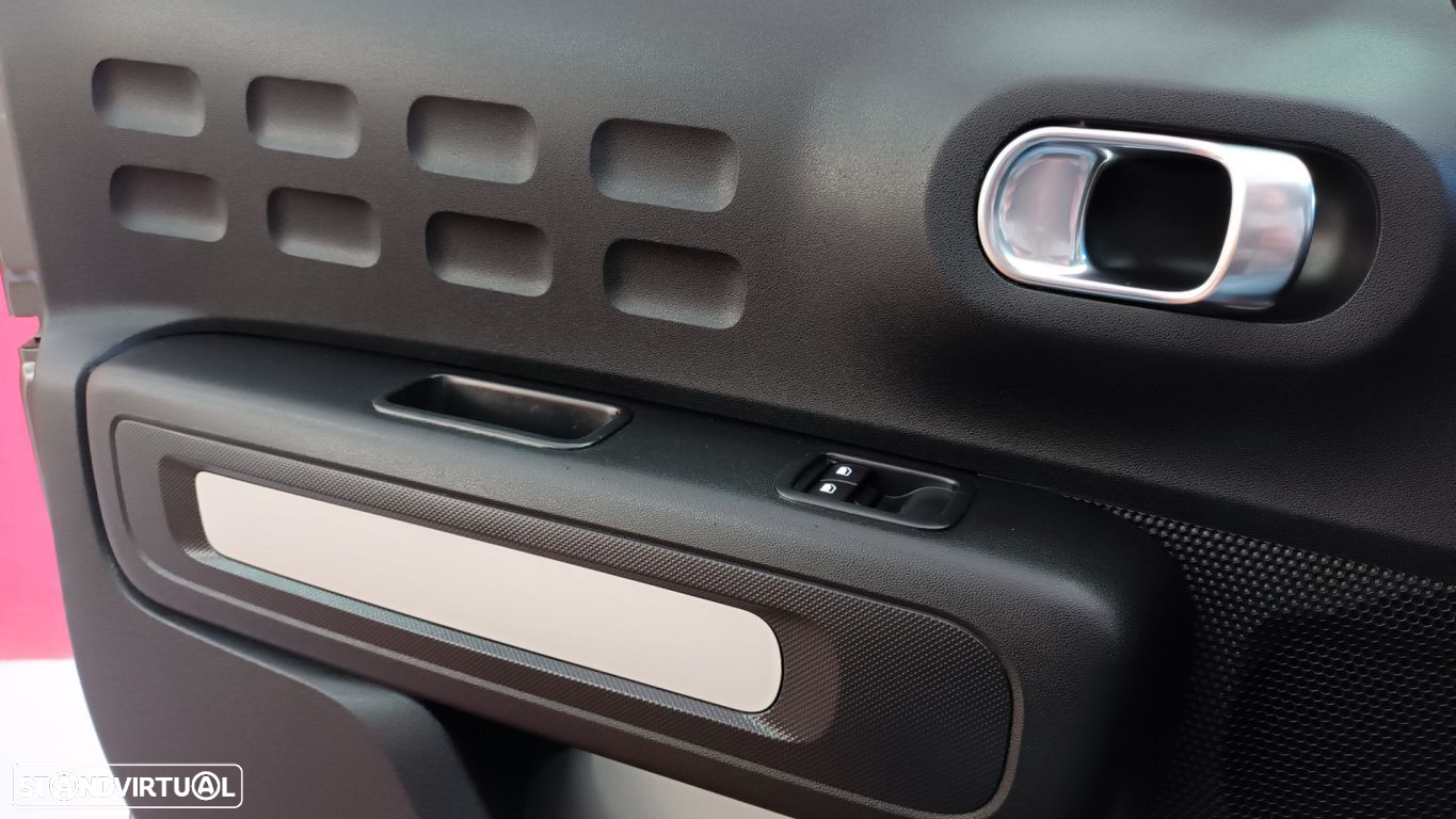Citroën C3 1.2 PureTech Graphic - 23