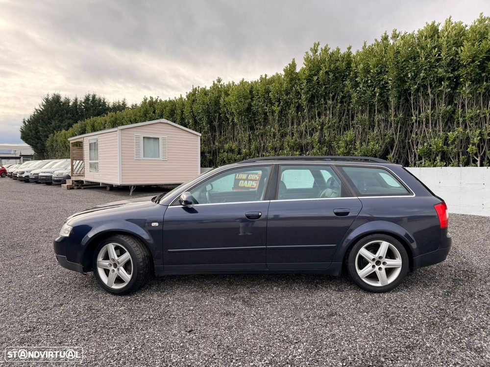 Audi A4 Avant 2.5 TDI quattro - 12