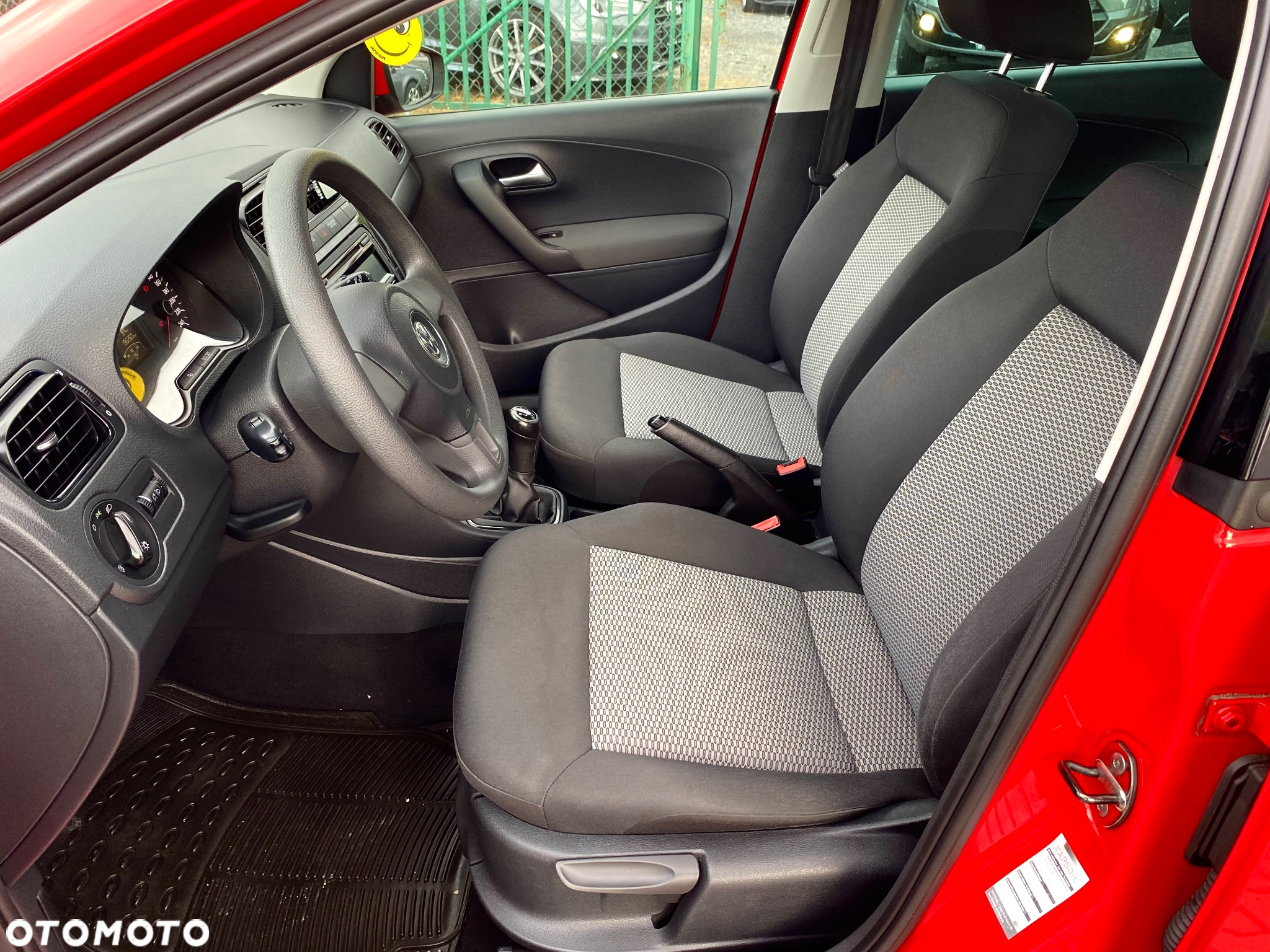 Volkswagen Polo - 14
