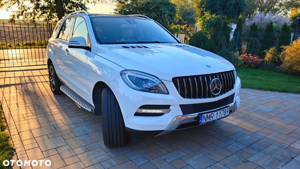 Mercedes-Benz ML 350 4MATIC (BlueEFFICIENCY) 7G-TRONIC - 7