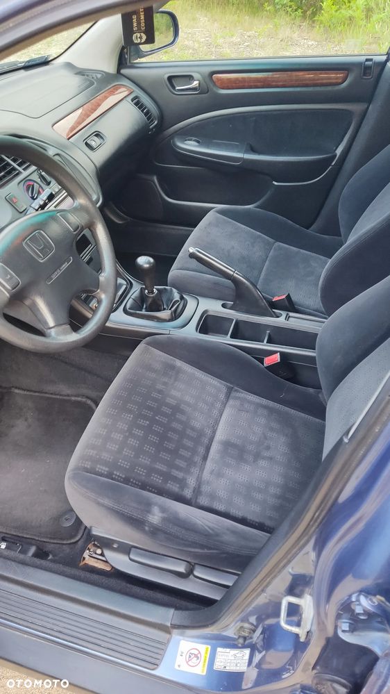 Honda Accord 1.8i LS - 16