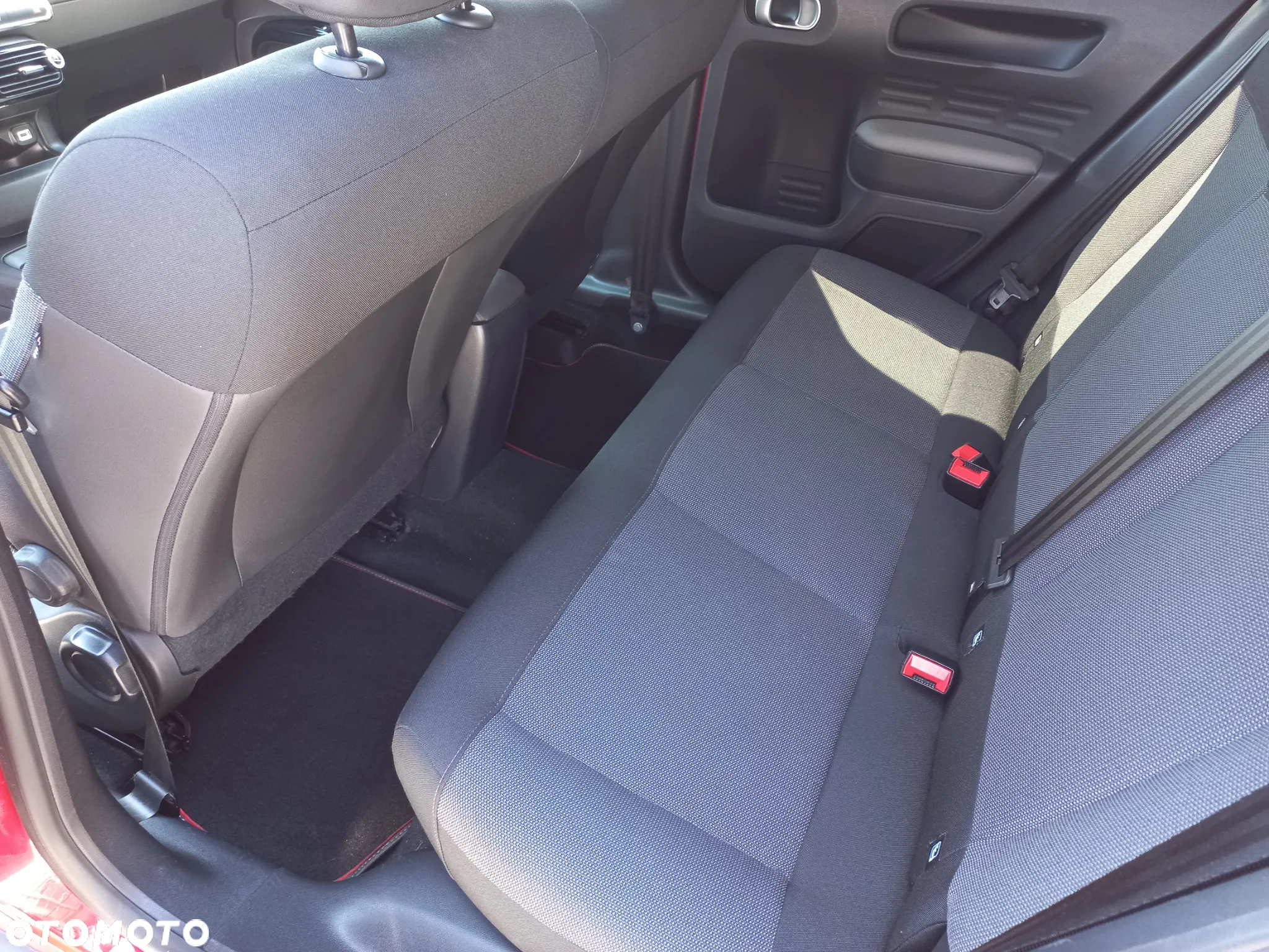 Citroën C4 Cactus 1.2 PureTech Feel S&S - 11