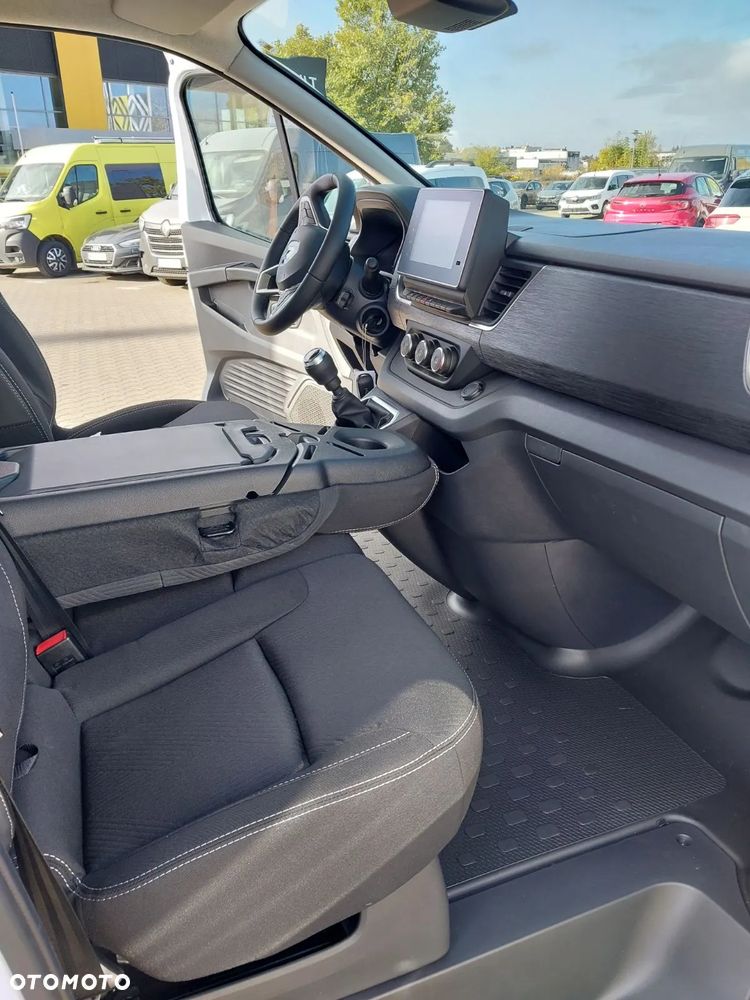 Renault Trafic - 8