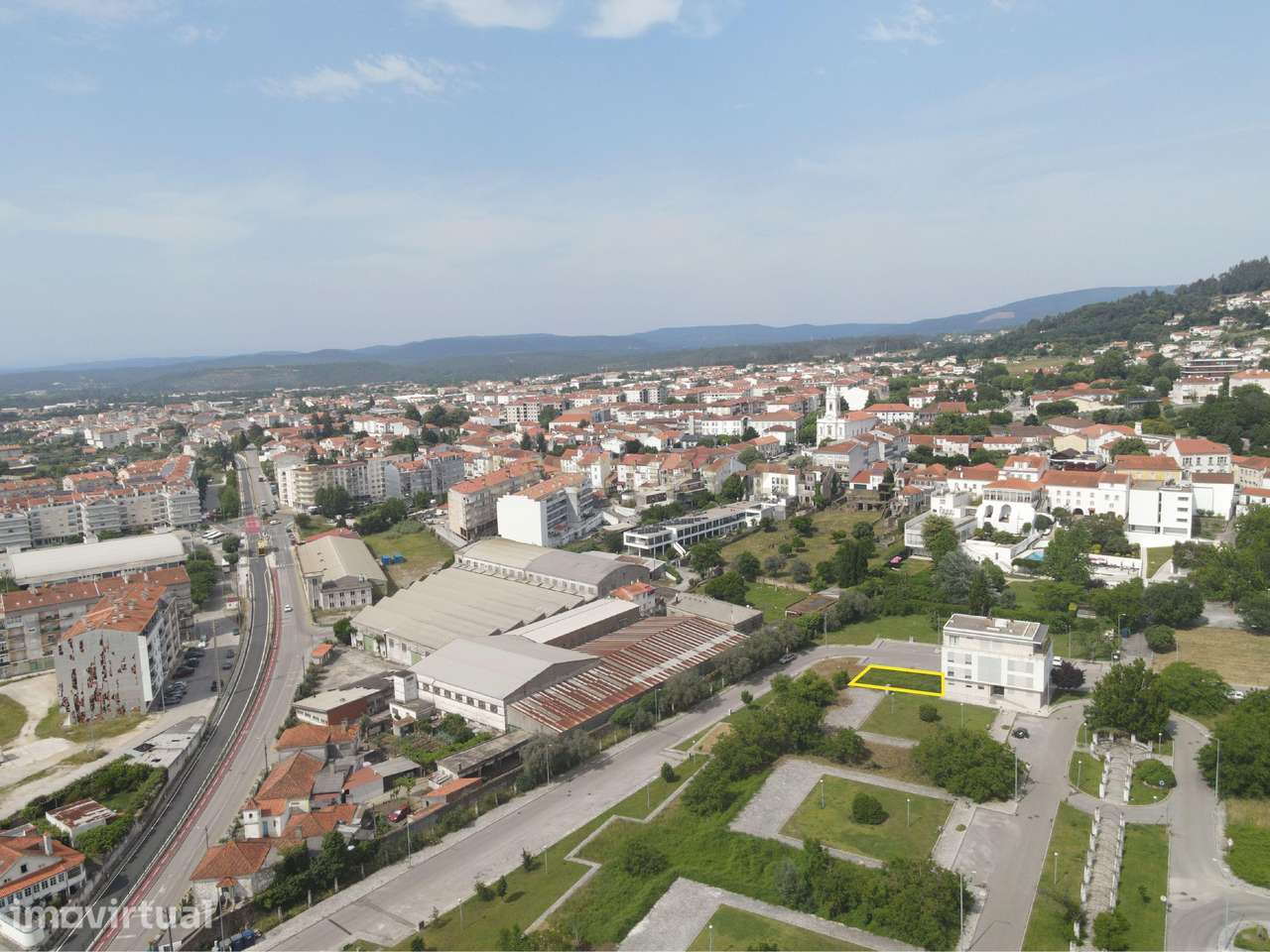Excelente Lote de construção com projecto para 8 apartamentos - Grande imagem: 3/7