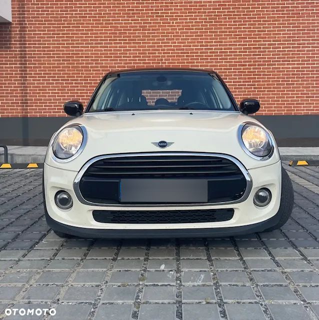 MINI Cooper Standard - 1