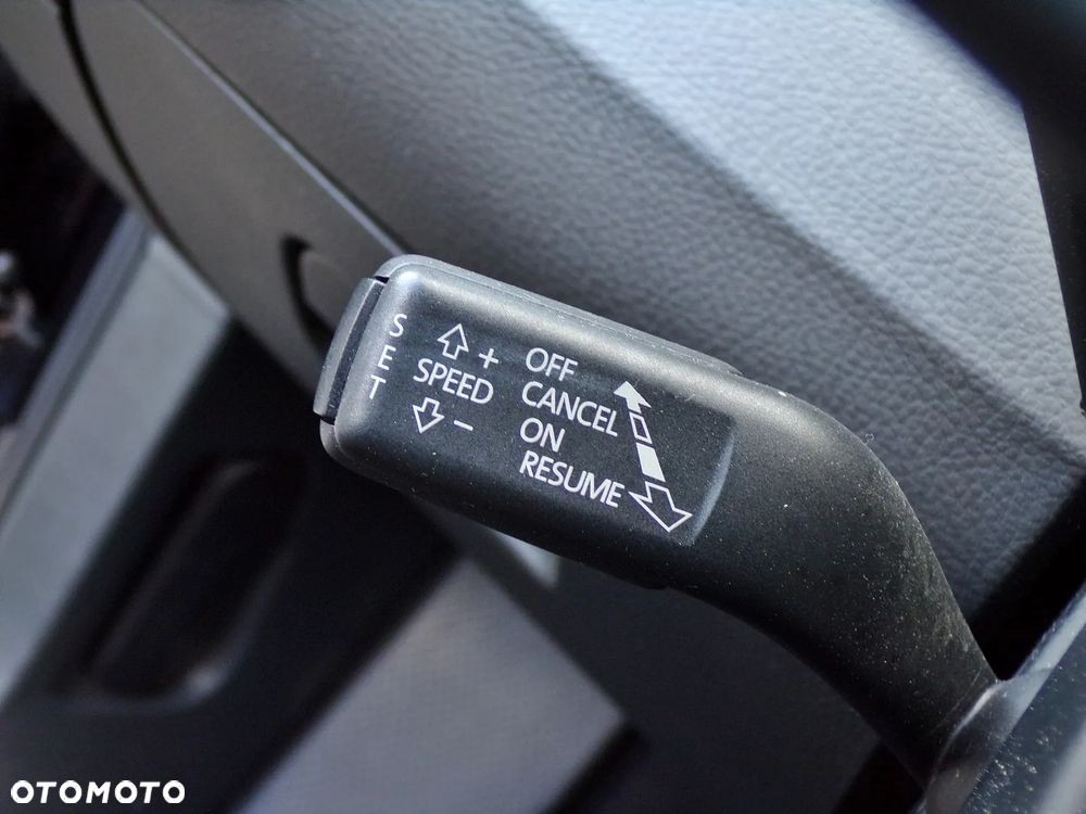 Volkswagen Passat Variant 2.0 TDI Highline - 22