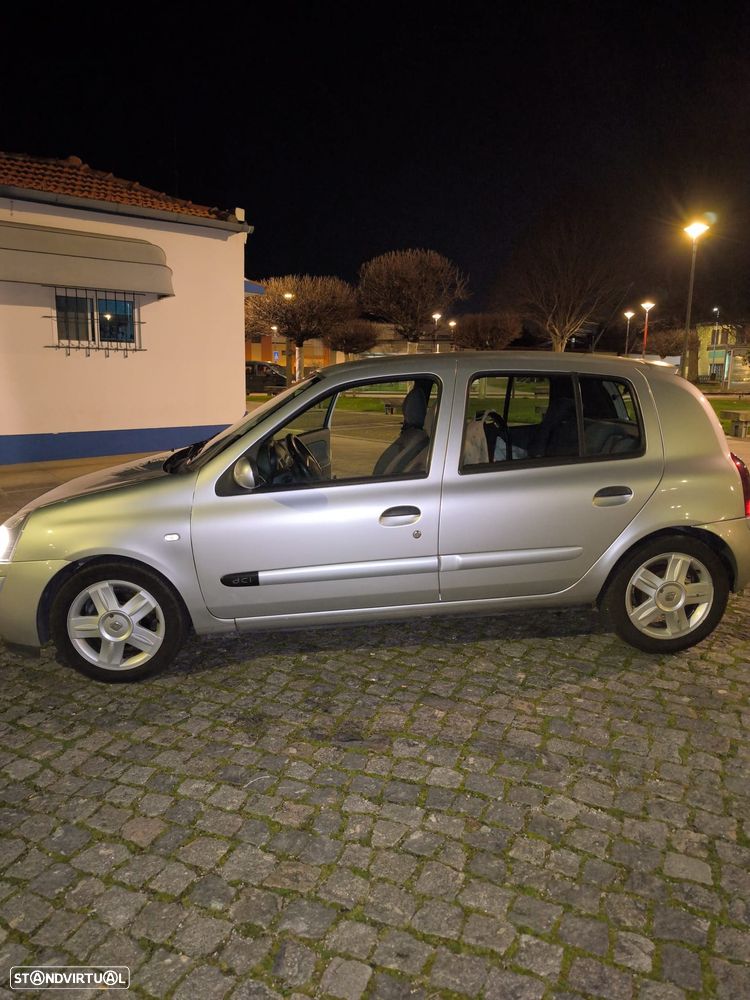 Renault Clio 1.5 dCi Confort Authentique - 2