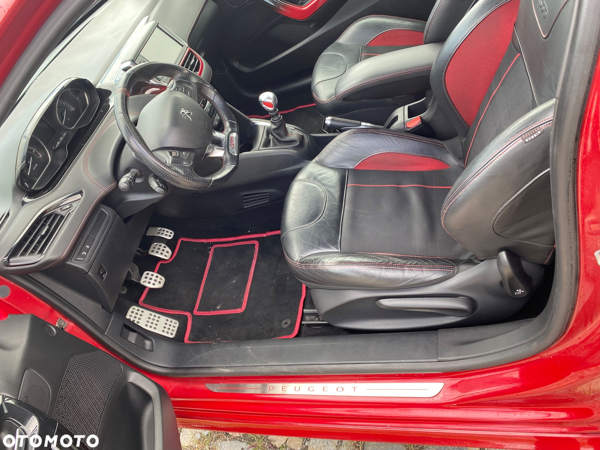 Peugeot 208 1.6 THP GTi - 6