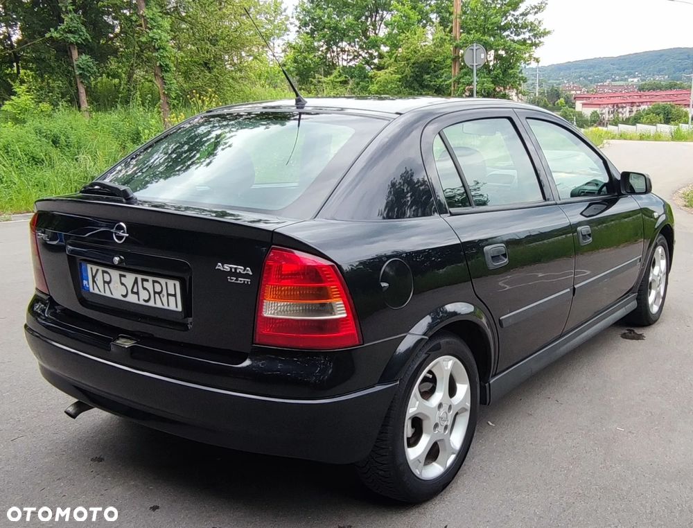 Opel Astra 1.7 DTI Comfort - 11