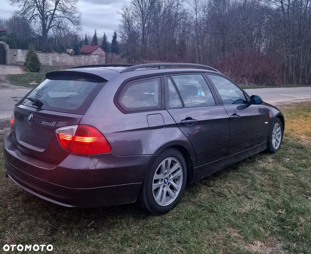 BMW Seria 3 - 12