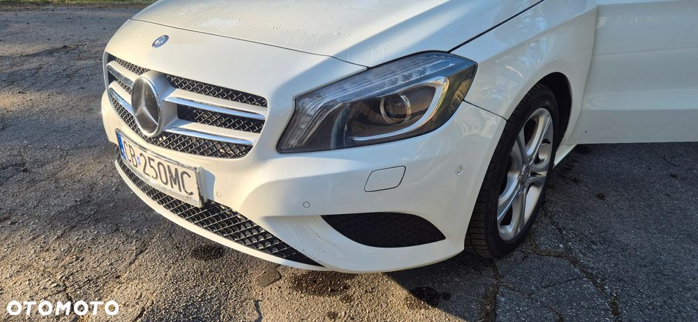 Mercedes-Benz Klasa A 180 CDI (BlueEFFICIENCY) 7G-DCT - 18