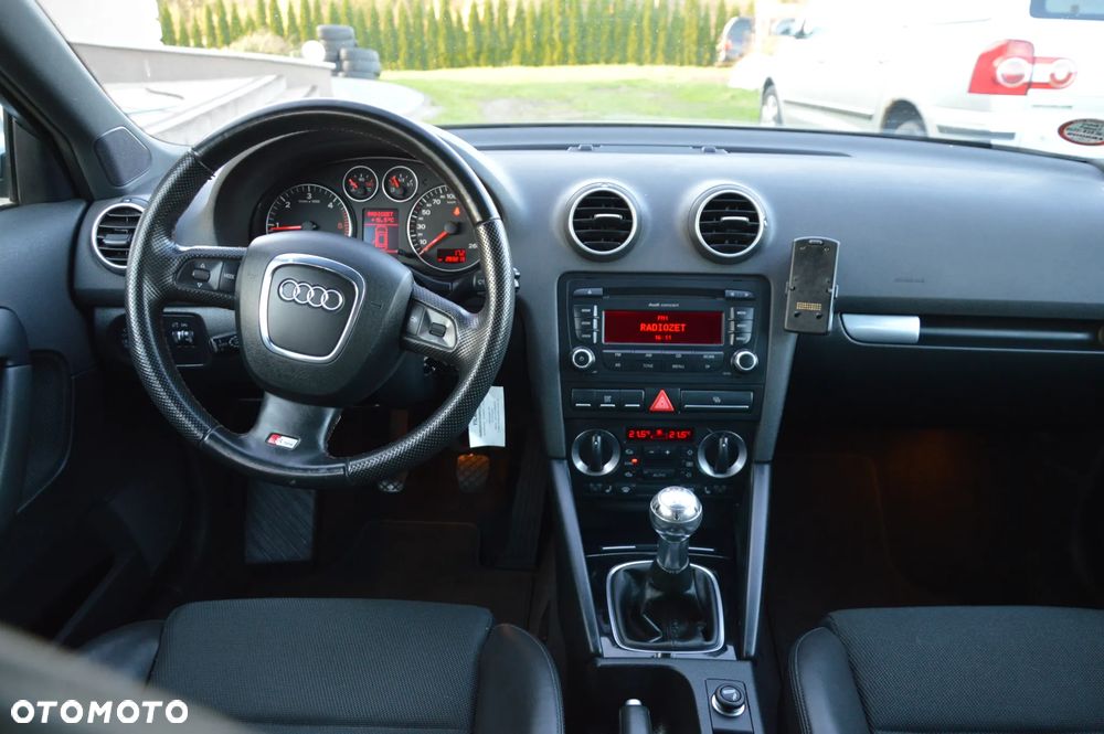 Audi A3 Sportback 2.0 TDI DPF S line Sportpaket plus - 25