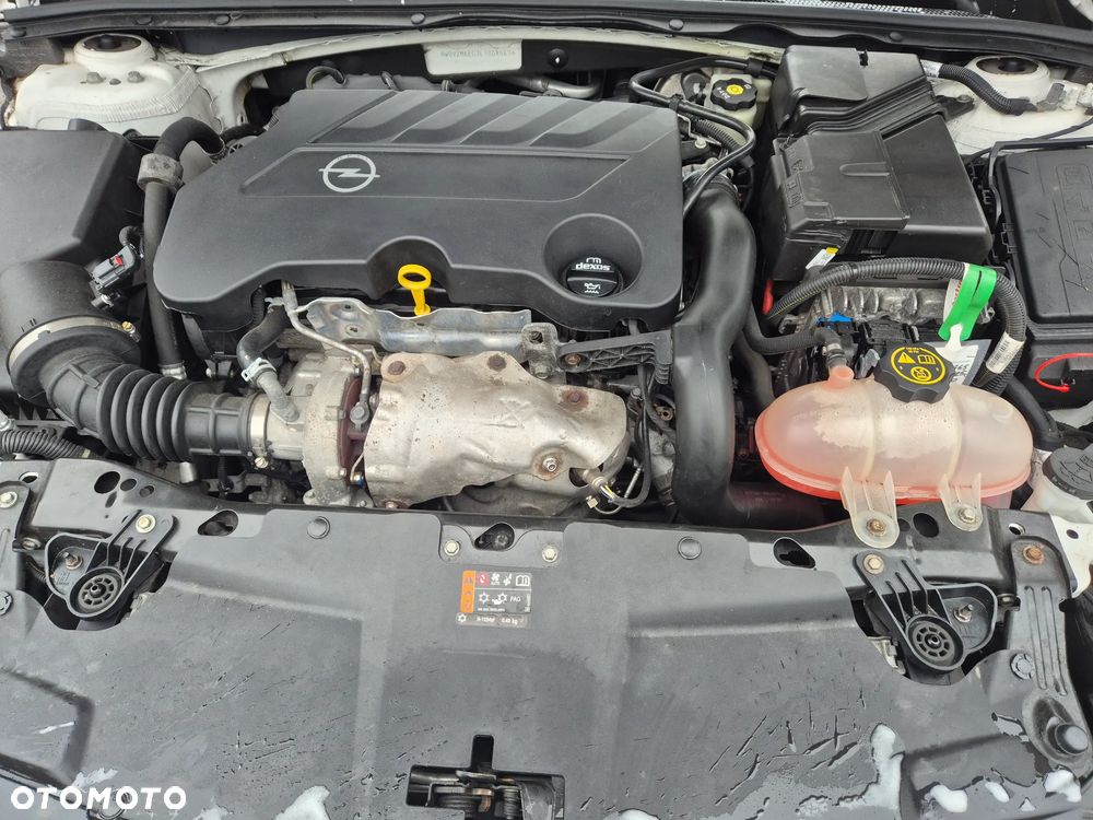 Opel Insignia - 11