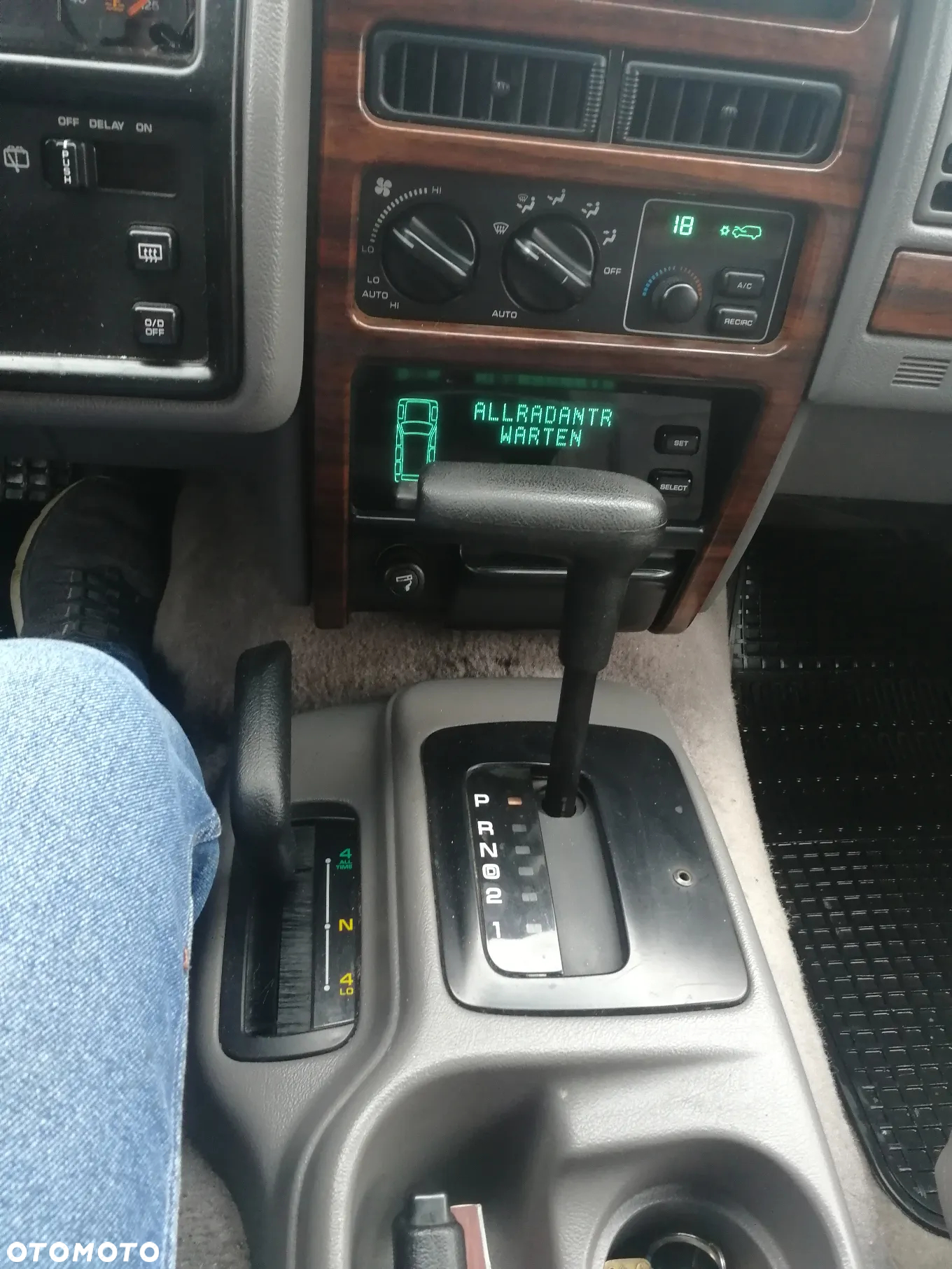 Jeep Grand Cherokee 4.0 Limited - 10