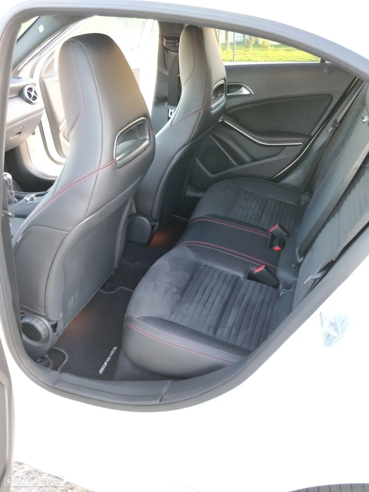 Mercedes-Benz A 180 d AMG Line - 9