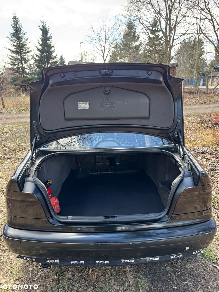 BMW Seria 5 520i - 12