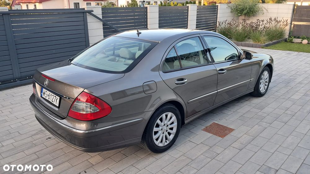 Mercedes-Benz Klasa E - 26
