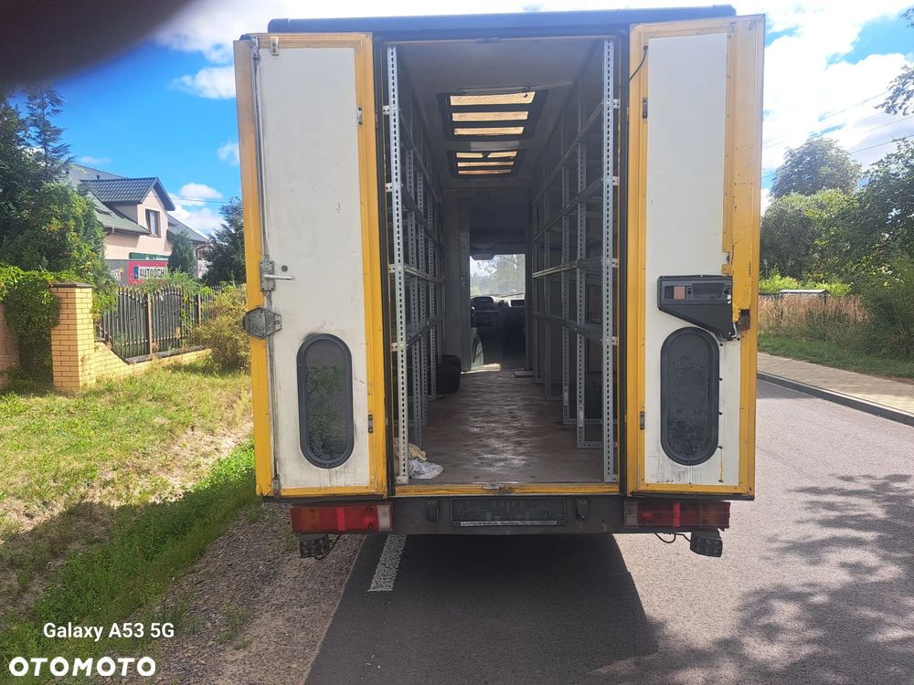 Mercedes-Benz Sprinter - 7