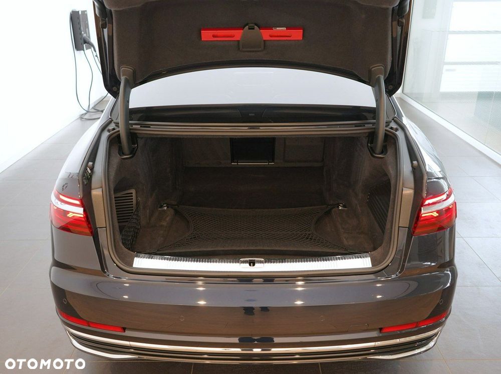 Audi A8 - 12