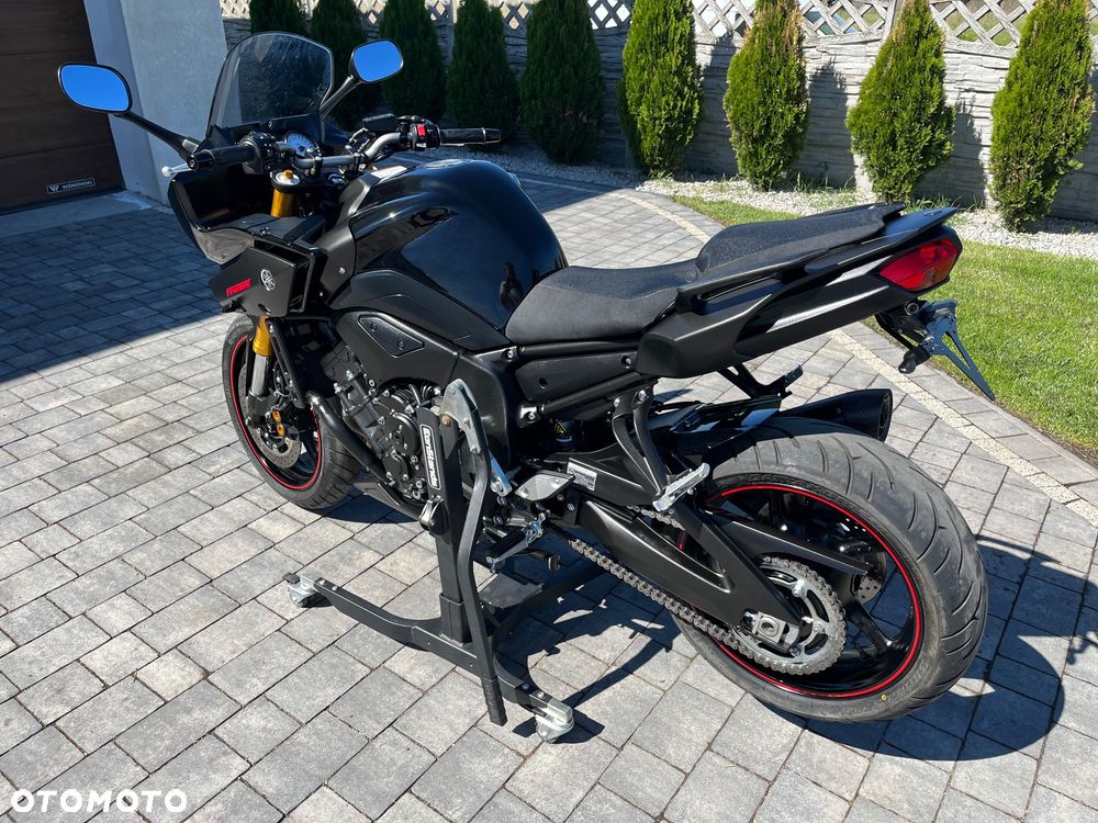 Yamaha FZ8 - 4