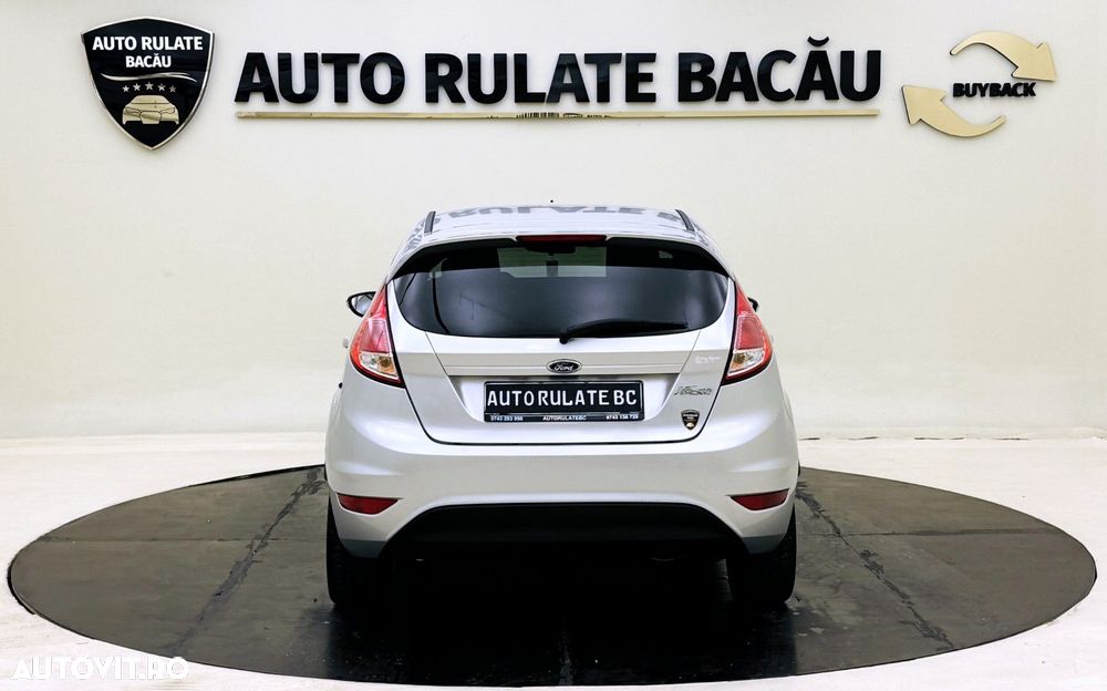 Ford Fiesta - 11