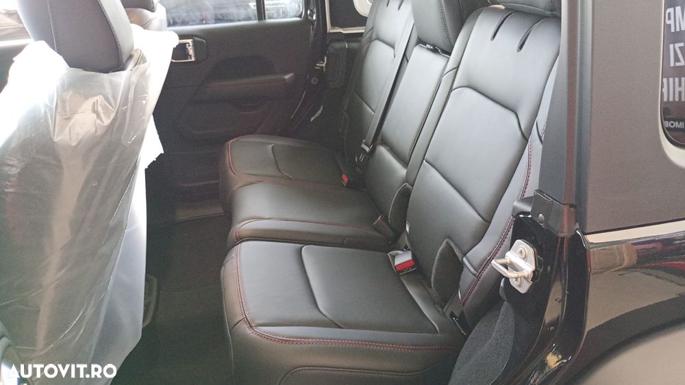 Jeep Wrangler 2.0 AT8 4WD Rubicon - 13