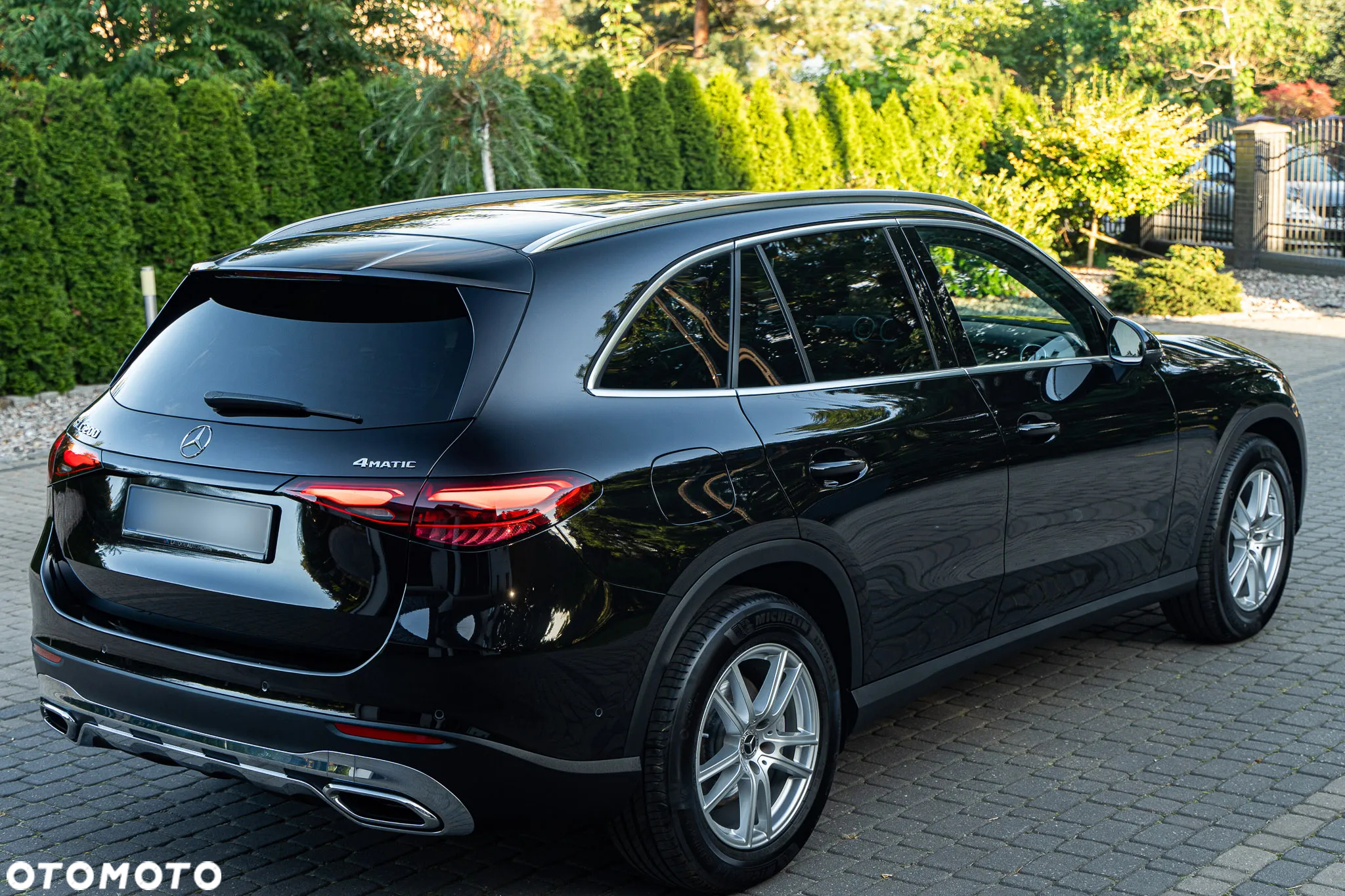 Mercedes-Benz GLC 200 4Matic 9G-TRONIC Edition Avantgarde - 11