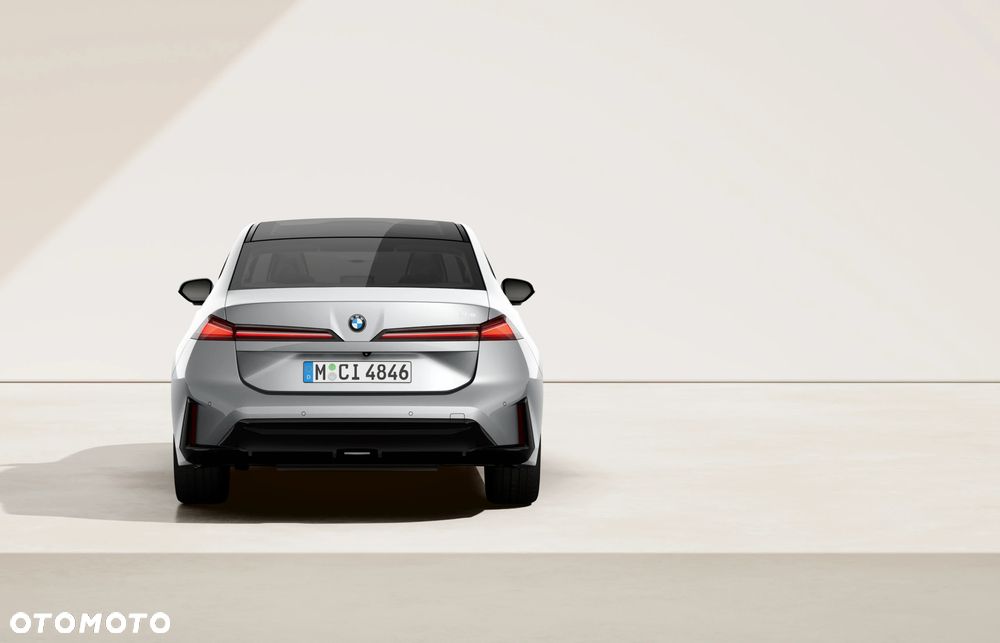 BMW Seria 3 318i - 8