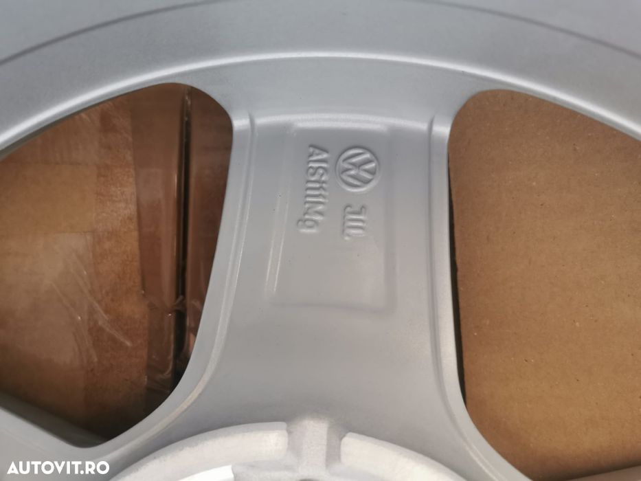 vand jante originale volkswagen pe 15” cu prindere 5x112 - 4