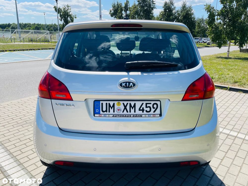 Kia Venga 1.6 CVVT Automatik Dream-Team Edition - 4