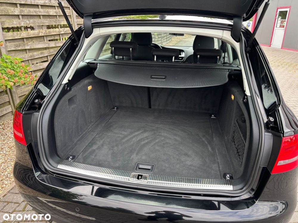 Audi A4 Avant 2.0 TDI DPF multitronic Ambiente - 25