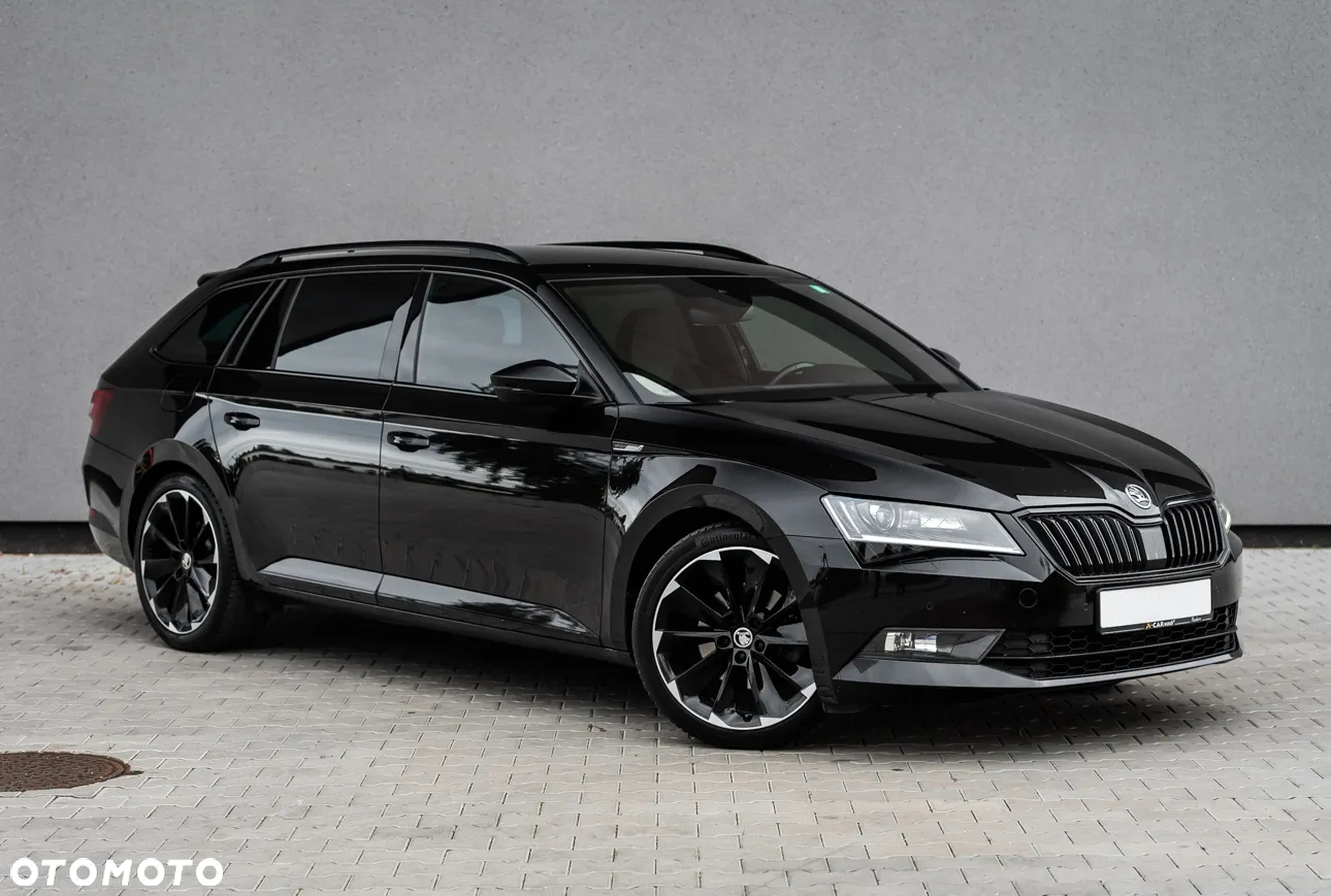 Skoda Superb Combi 1.5 TSI ACT DSG Sportline - 2