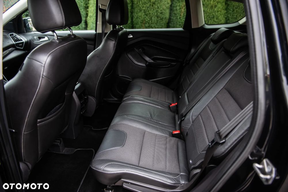 Ford Kuga 2.0 TDCi 4x4 Titanium - 23