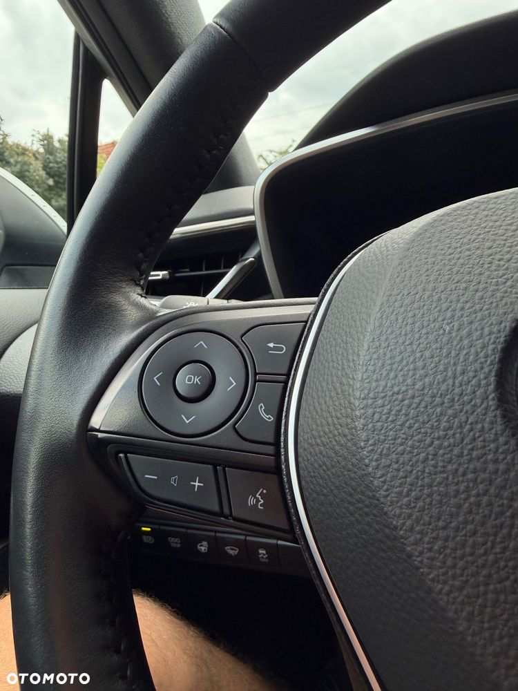 Toyota Corolla 1.8 Hybrid Comfort - 21