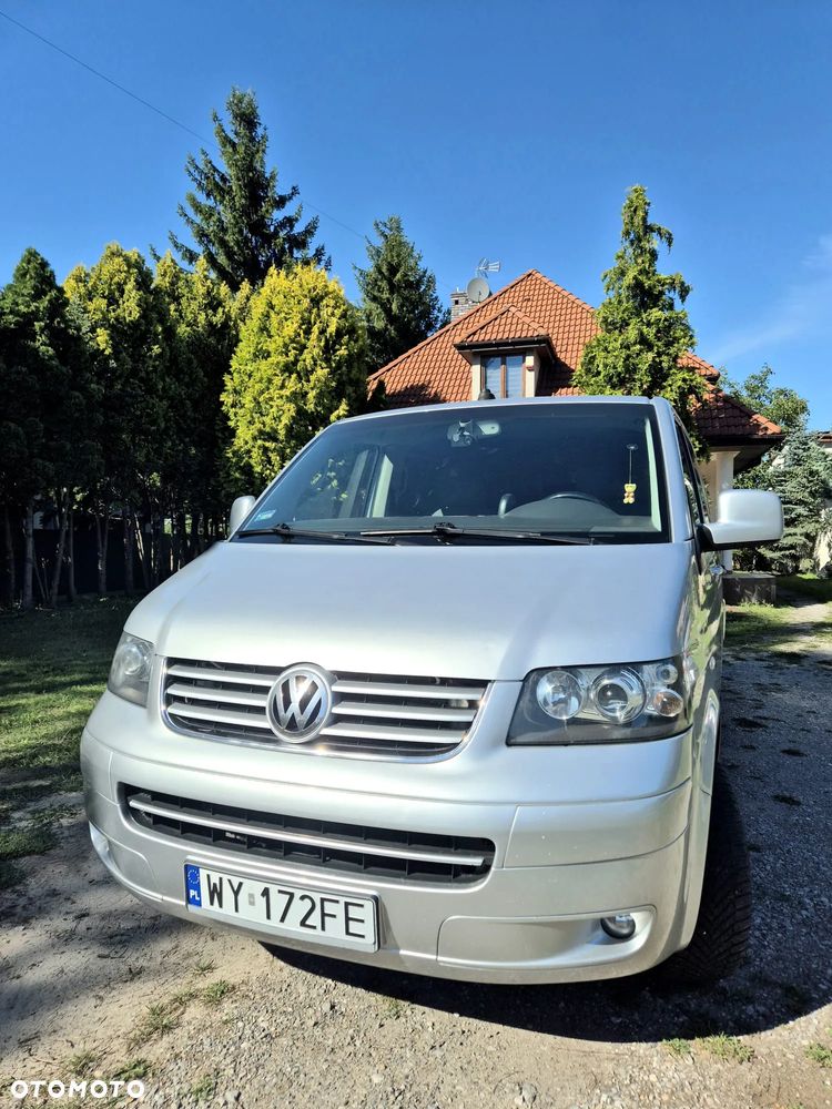 Volkswagen Caravelle - 8