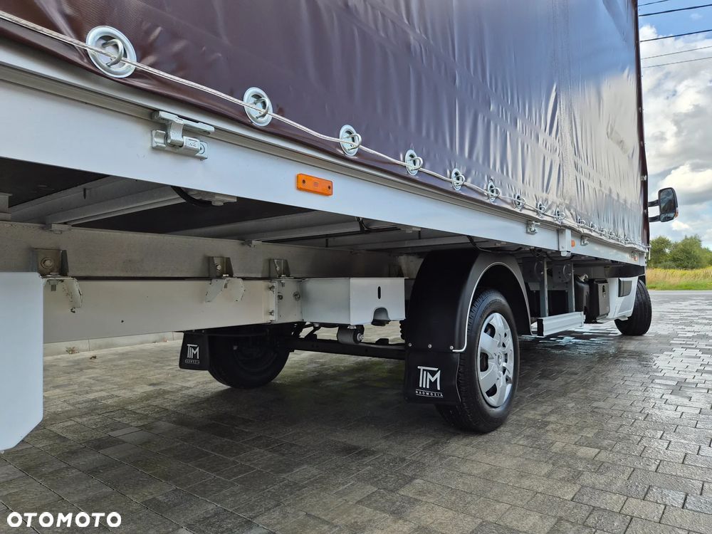 Renault Master zabudowa 12 palet-reg wysokości Spanie XXL - 12