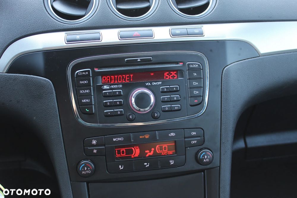 Ford Galaxy 2.0 FF Trend - 15
