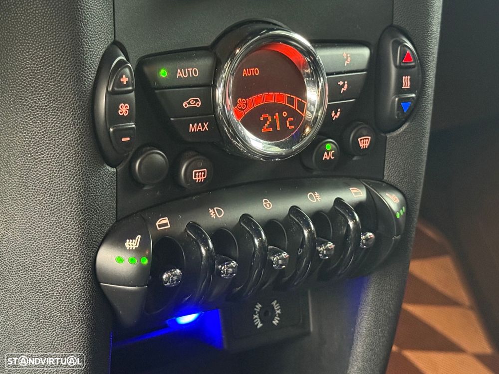 MINI 3 Portas Cooper D - 54