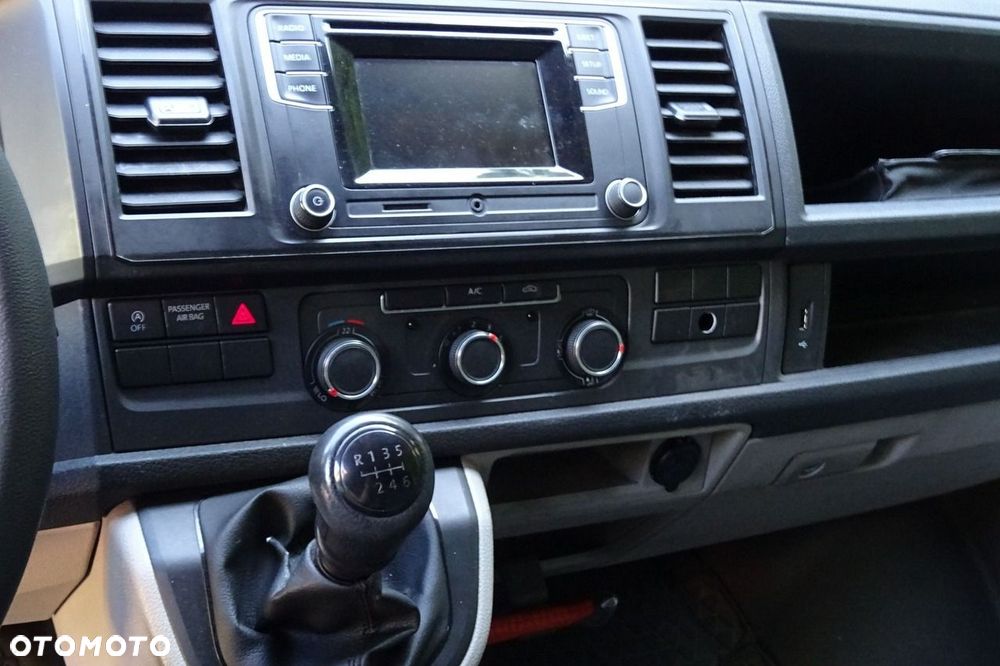 Volkswagen Transporter - 10